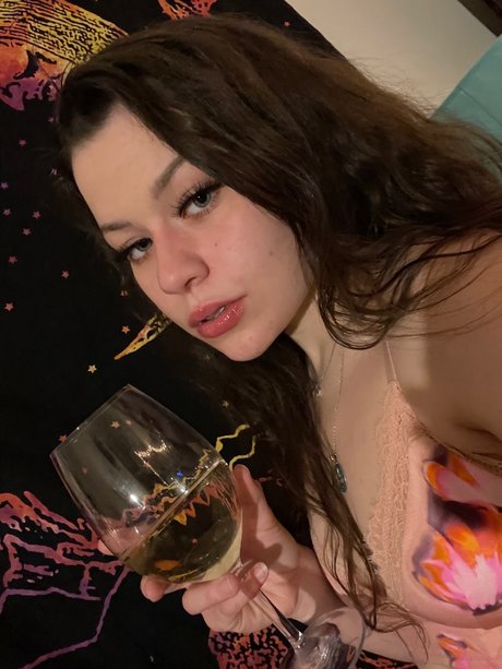 Queen Calixta アート女優 画像