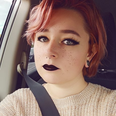 Princess Lindsay アダルトモデル 写真