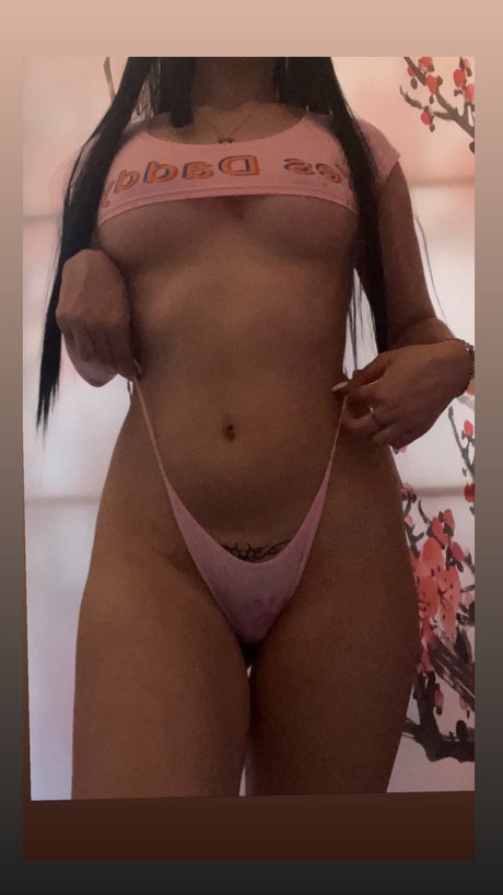 Akeno senpai エロティックなモデル 写真