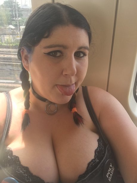 巨乳ティーンオンリーファンズ ホットxxx 画像