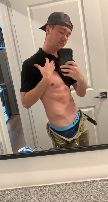 Leeroy セクシーモデル 写真