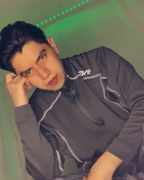 BBCマッサージOnlyFans セクシー 写真