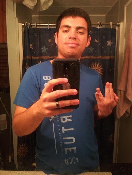 Bryan Reyes ホットスター 写真