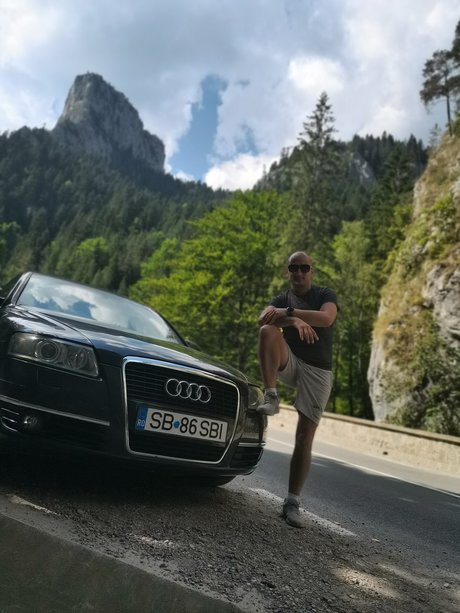 R zvan ポルノスター 画像