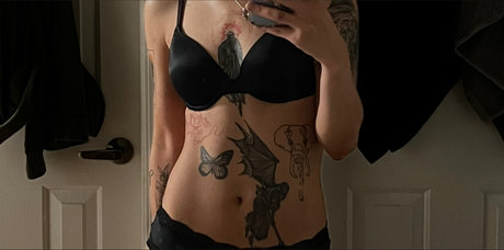 Rayanna 高品質モデル 写真