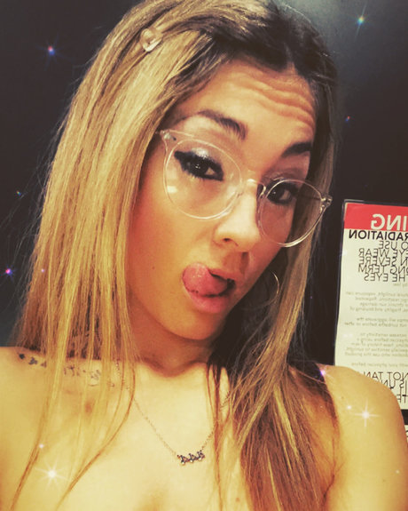 Kinkybabe ヌード女優 画像