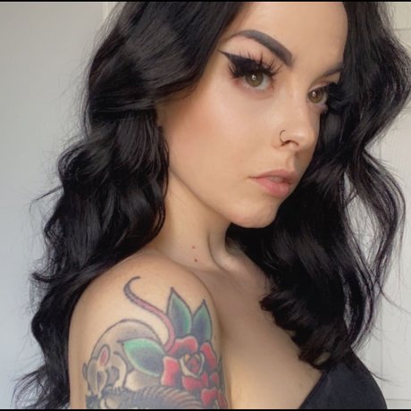 raquel eden セクシーモデル ギャラリー