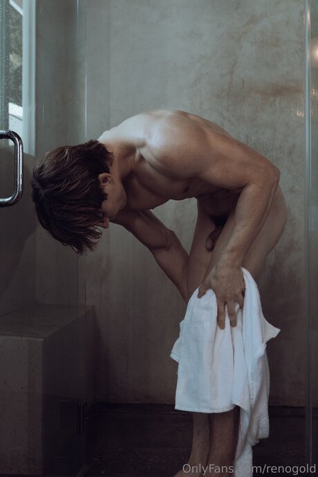 Reno Gold_ ポルノスター 写真