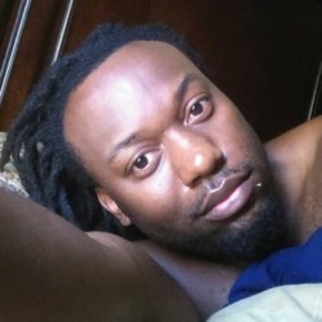 巨尻オンリーファン セクシー裸 画像