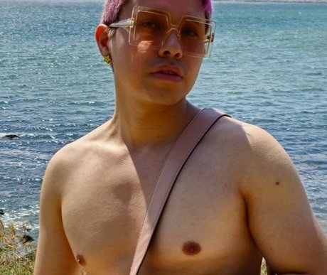 LightningStar X_ 可愛い女優 写真