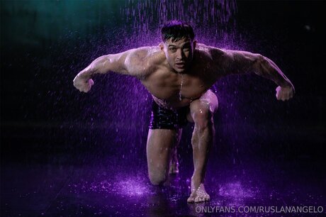 Ruslan Angelo 最高の女優 写真
