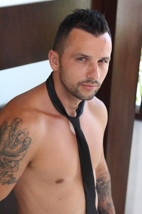 Dany Vallarta ポルノスター 画像