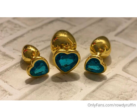 レディーボーイ xxx オンリーファン えろた 写真