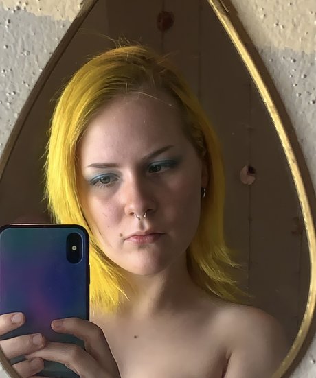 縛られたOnlyFans ポルノグラフィック 写真