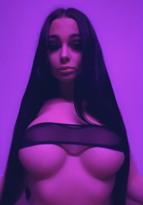 熟女 太め OnlyFans 無料セクシー 画像