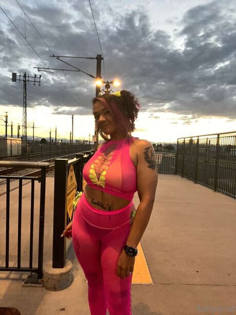 足フェチオンリーファンズ ヌード 写真