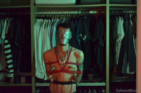 黒いお尻のオンリーファンズ ホットヌード 画像