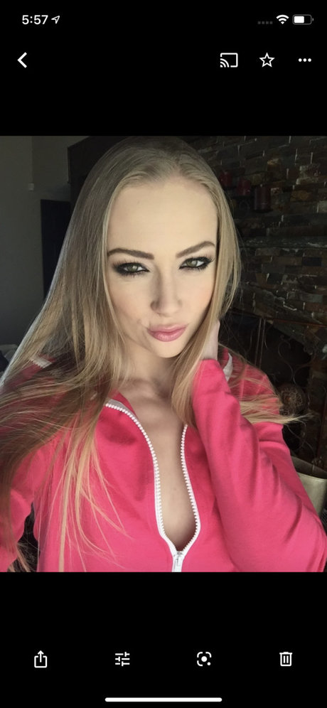 Sadie Blair ポルノスター 裸 アーカイブ