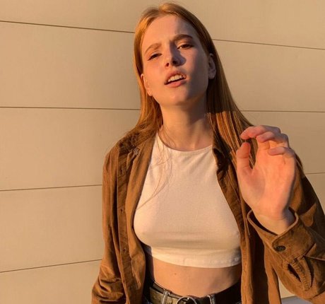 Katya Sitak 美しいポルノスター 写真