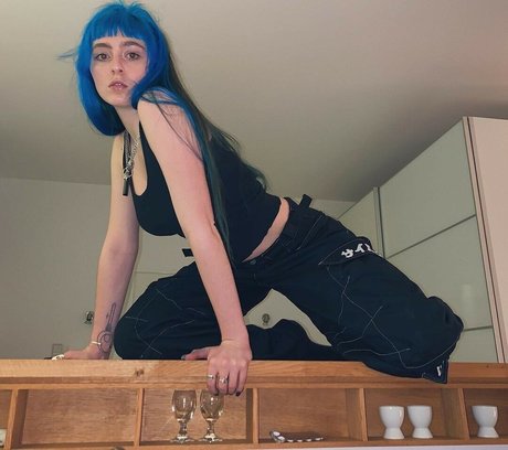 Ashnikko アダルト女優 ギャラリー