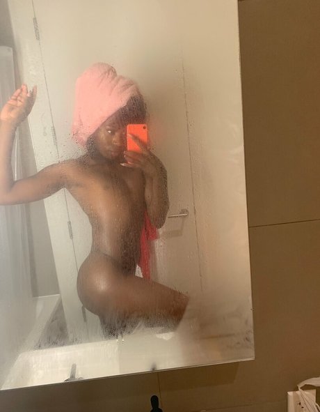 プリティオンリーファンズ ホットセクシー 画像