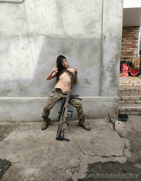 modeltechie 高品質モデル ギャラリー