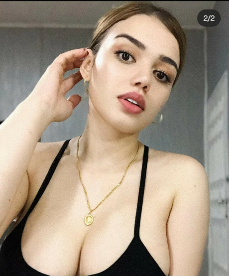 Karina Johnson ポルノスター 画像