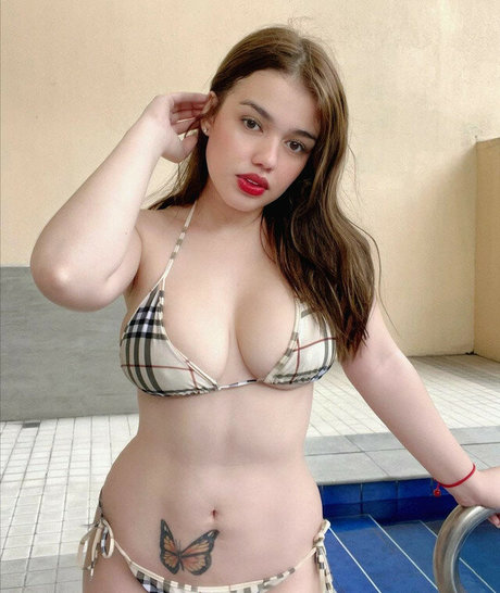 Karina Johnson 素敵なモデル 画像