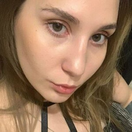 milenasweet アダルトスター 写真