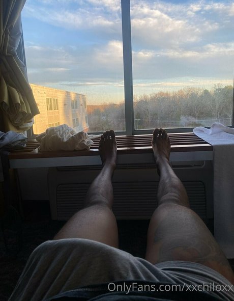 アナル舐めオンリーファンズ セクシーヌード 写真