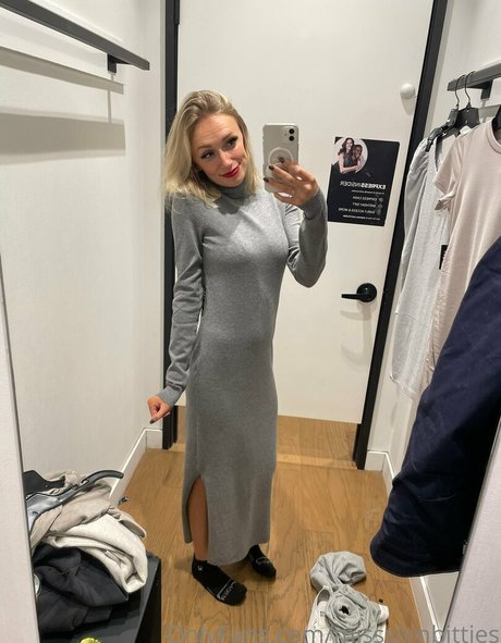 大学生のオンリーファンズ エロチック ギャラリー