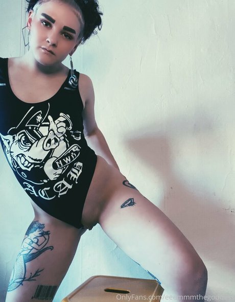 eeemmmthegoddess 無料スター 写真