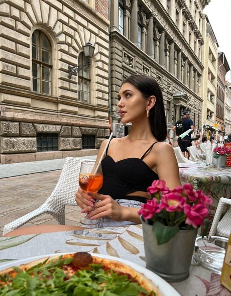 Leo Ahsoka xxxスター 画像