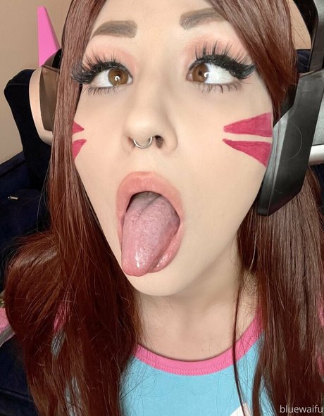 18歳以下の無料OnlyFans ヌード 写真