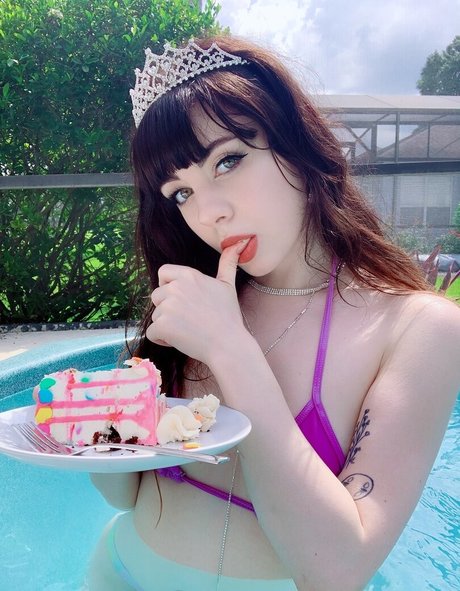 ポーグエボニーオンリーファンズ 素敵 画像