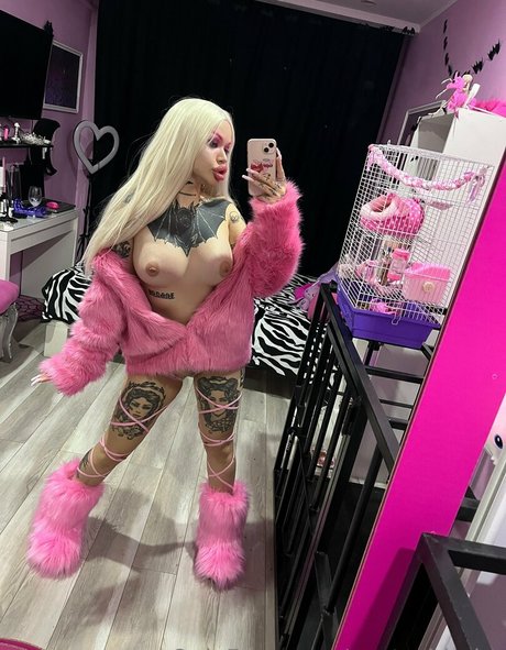Nasty bimbo ポルノスター パーフェクト 写真