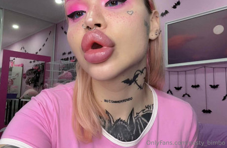 Nasty bimbo トップモデル 画像