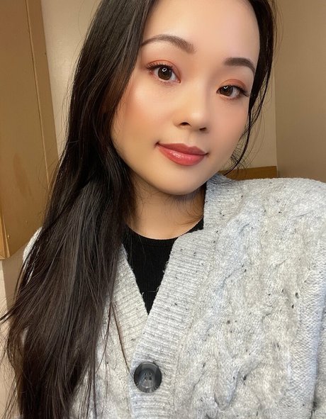 ティーンシーメールオンリーファンズ 無料エロ 写真