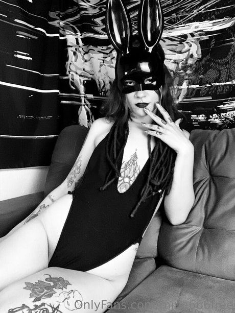 mina666free 高品質のポルノスター 写真