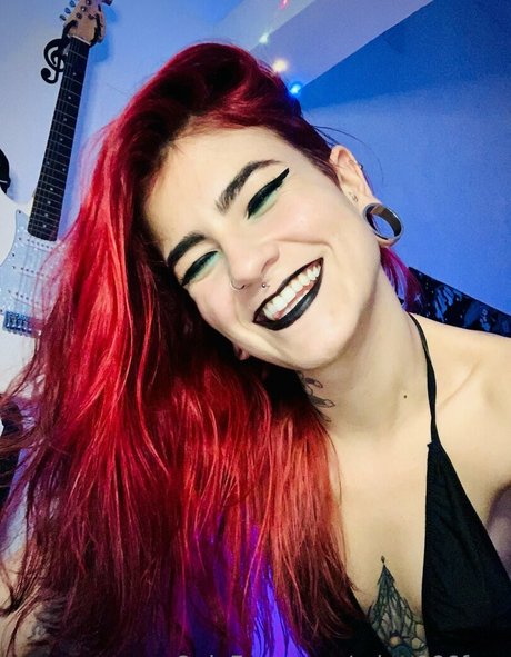 mina666free ポルノスター 写真