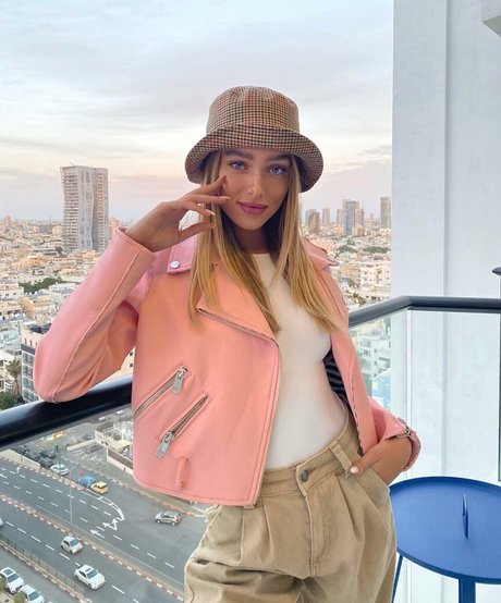 Omer Nudelman モデル ギャラリー