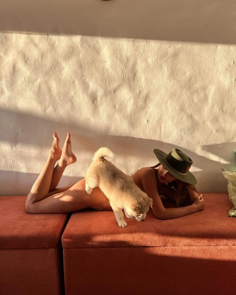 ティーンシーメールオンリーファンズ 裸 画像