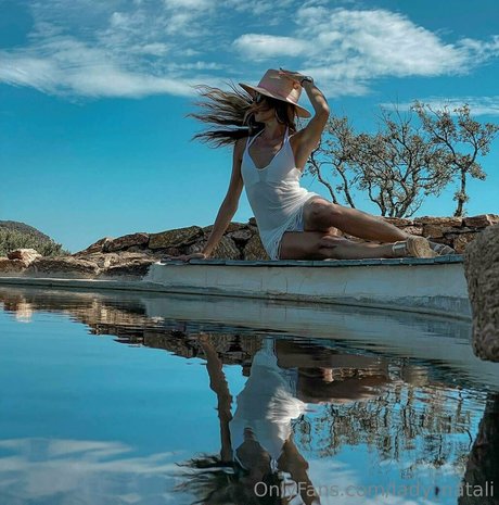 lady natali HDモデル 写真