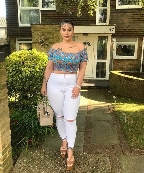 逆騎乗位 オンリーファンズ ポルノ 写真