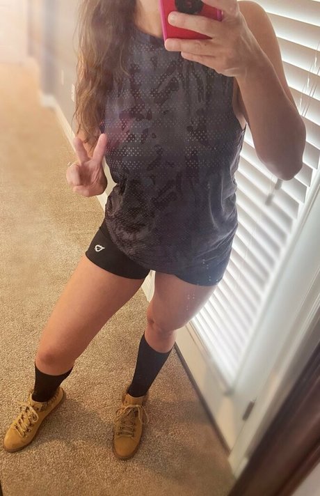 曲線美のクーガーOnlyFans ベスト 写真