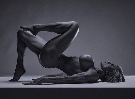 Dona Lyann Pohl 可愛いモデル 写真