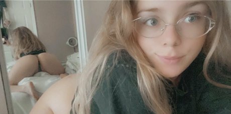 Kae leo かわいいポルノスター 画像