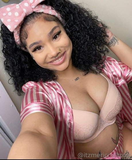 itzmericostrong セックススター 写真