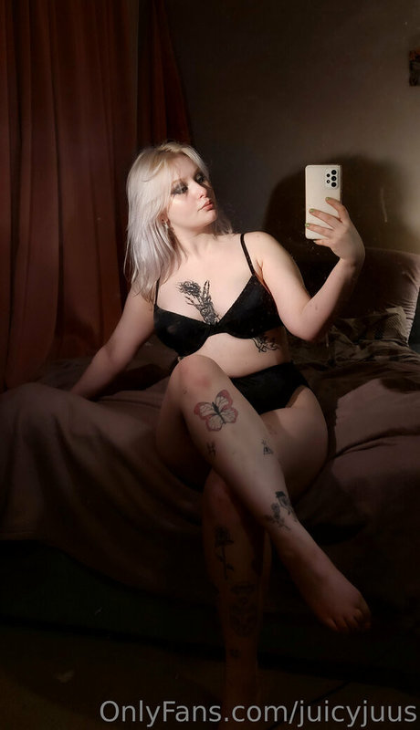 ポニーテールオンリーファンズ HD 写真