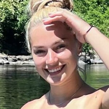 Georgia Ellenwood アダルトスター 写真